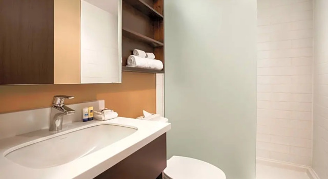 Номер Business Microtel Inn & Suites by Wyndham Blackfalds Red Deer North
