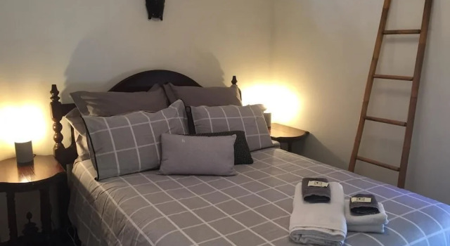 Mystic View Cottage Wandiligong, Varaa Lomakoti  