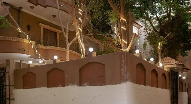 Pyramids Lodge