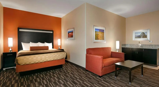 Люкс Wyndham Garden Lancaster CA