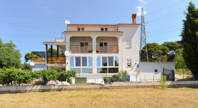 Apartment 1374