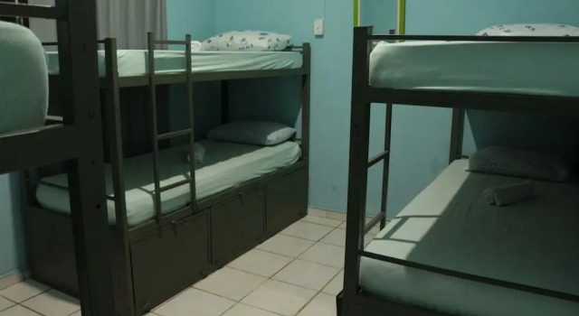Suítes Casa Verde, Забронировать Отель Арраял-ду-Кабу Lagos Region, рядом с Little Beach