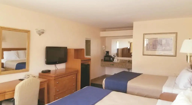 Номер Standard Americas Express Inn South Hill