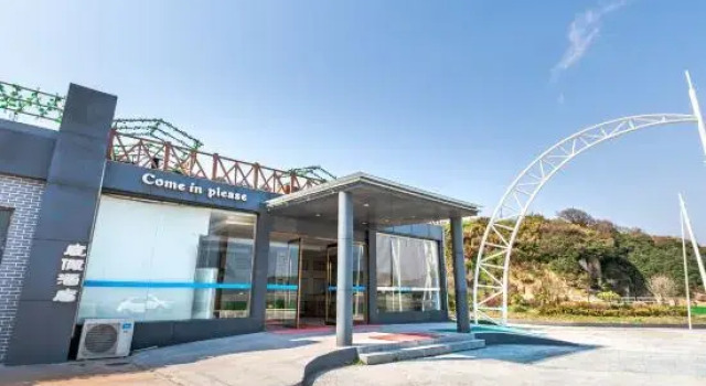 Weicheng Holiday Hotel, Prenota Hotel Hotel a Zhoushan con parcheggio, Parcheggio