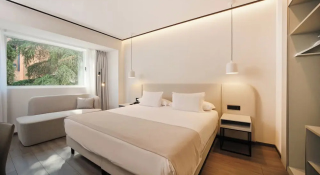 Трёхместный номер Standard 1881 Madrid Ventas Hotel