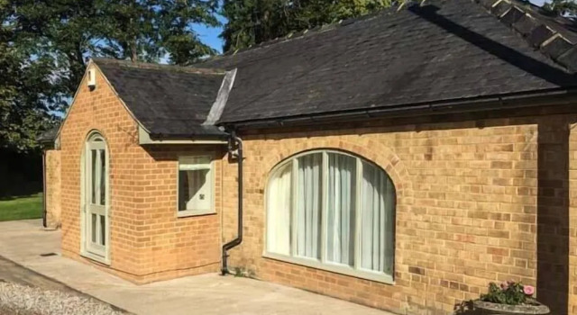 Walworth Castle Holiday Cottage, Забронировать Дом для отпуска СПА-отели Тиссайд, SPA-услуги