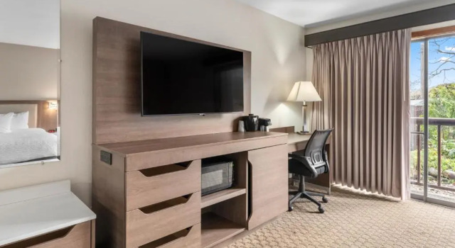 Двухместный номер Deluxe с красивым видом из окна Sandpoint Hotel & Suites Downtown