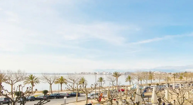 Апартаменты Apartment With Scenic View