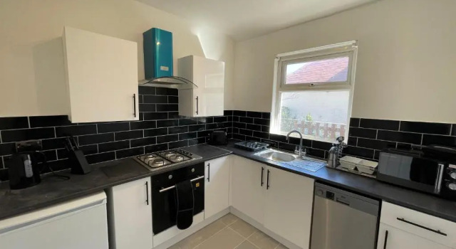 Апартаменты 3 bedroom Garden apartment next to craig-y-don park