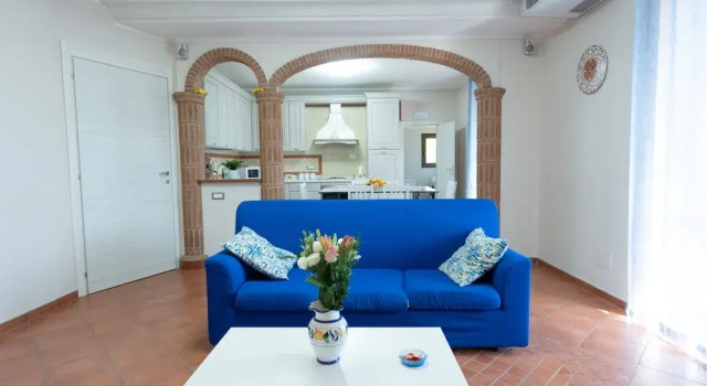 Casa Francese Relax - An Oasis of Well-being not far From the sea, Buchen Sie Ferienhaus Villen in Tramonti, Villa