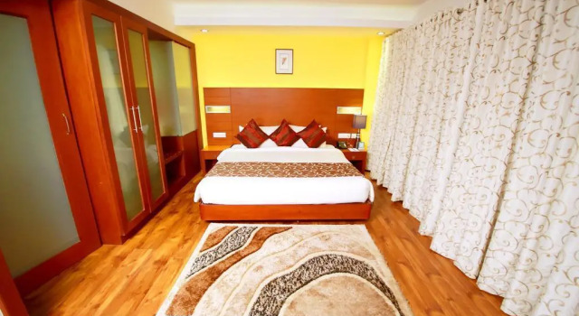 Hotel Niya Regency, Забронировать Отель Отели штата Кералы с завтраком, Завтраки