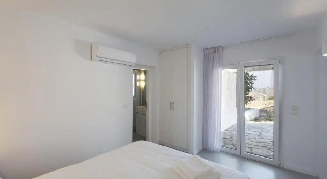 67sq meters modern apartment with a swimming pool and sea view in Koundouros, Prenota Appartamento Hotel a Kea con piscina, Piscina