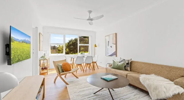 Gorgeous 3-bed Manly Pad, Short Walk to the Beach