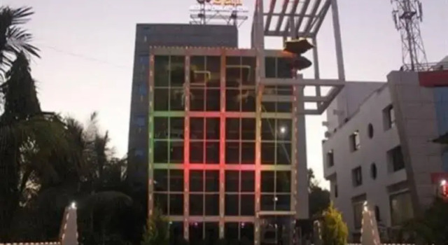 Hotel Om Sai International, Забронировать Отель Отели штата Махараштры 3 звезды, 3*