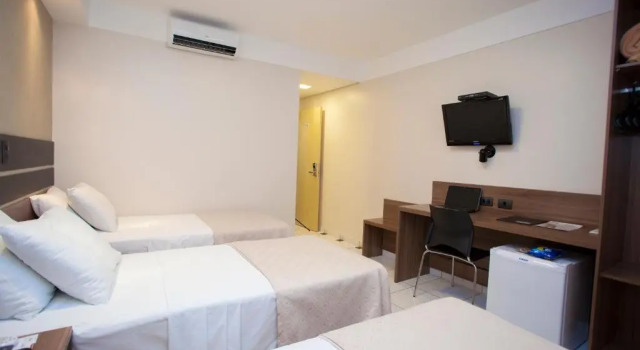 Трёхместный номер Premium Estoril Hotel
