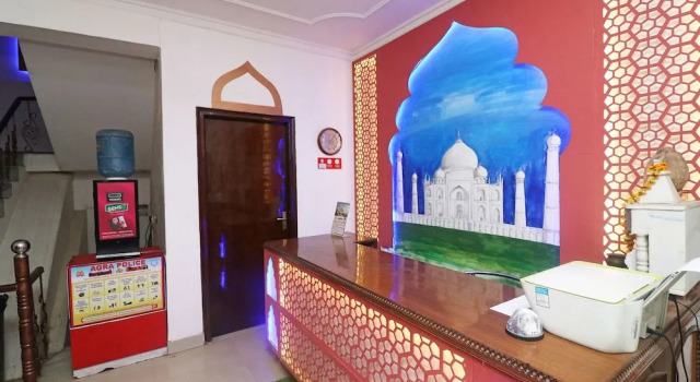 OYO 25115 Hotel Mughal Grand