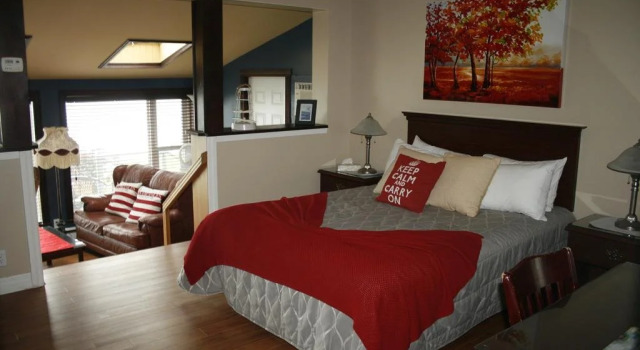 Auberge et Chalets sur le Lac, Book Chalet Hoteller i Eastern Townships med pool, Swimmingpool