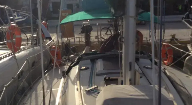Kirki Sailing, Prenota Hotel Adamas Milo