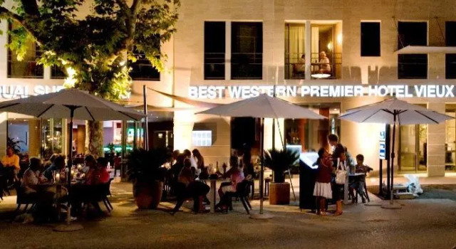 Двухместный семейный номер Standard Best Western Premier Hôtel du Vieux-Port