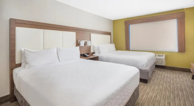 Люкс Holiday Inn Express Hotel & Suites Bishop by IHG