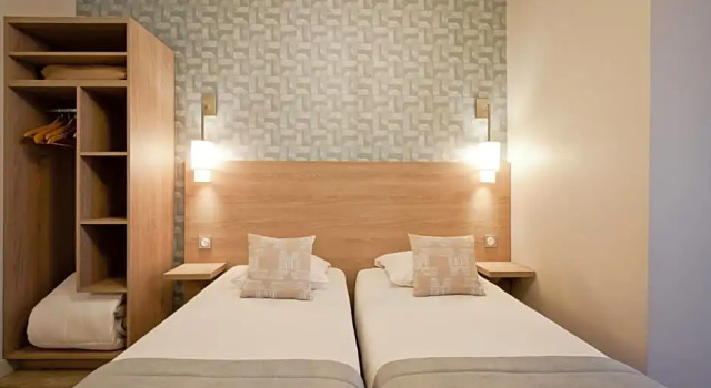Двухместный номер Standard с балконом Hôtel du Dauphin