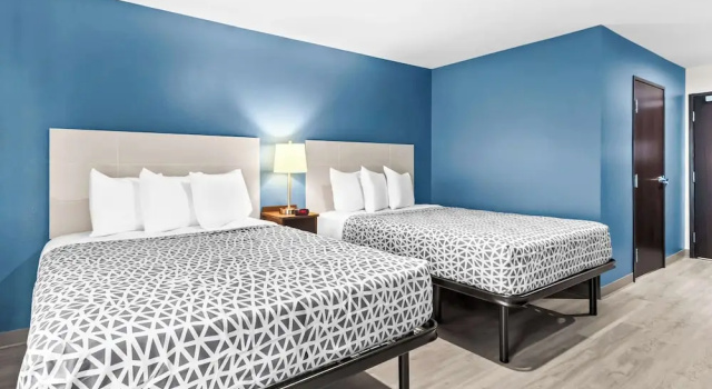 Четырёхместный люкс WoodSpring Suites South Houston Hobby