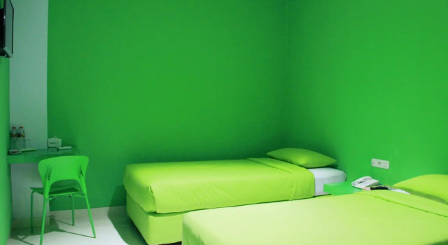 RedDoorz Plus near Pelabuhan Makassar