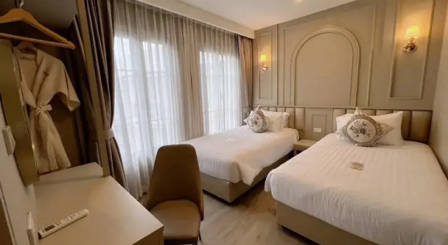 Семейный номер Premier с балконом Eurana Boutique Hotel