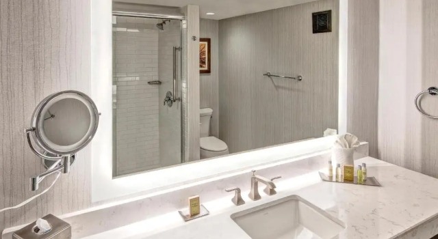 Junior suite DoubleTree by Hilton Jackson