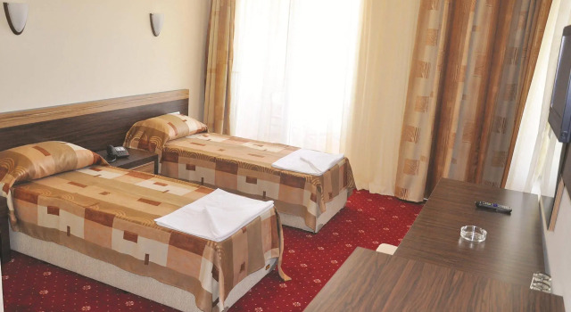 Primera Hotel & Apart