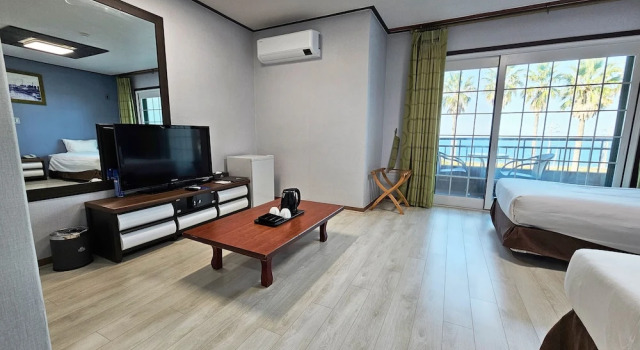 Номер Standard Sea Cliff Hotel Jeju
