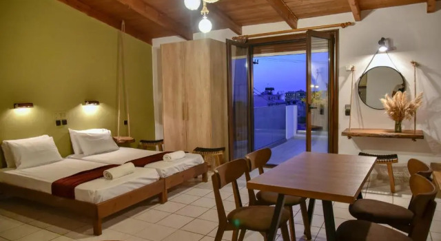 Люкс Iraklis Studios & Apartments