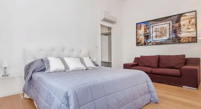 A Home to Rent Barberini, Забронировать Апартаменты/квартира Рим Лацио, рядом с Посольство США в Риме