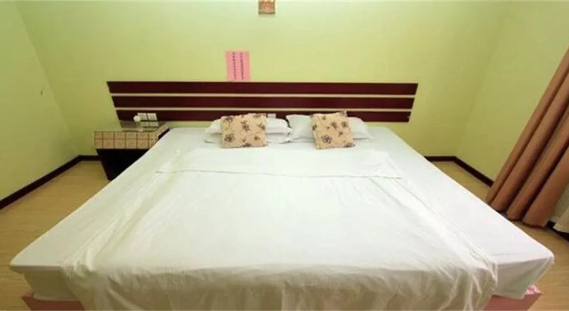 Qufu Yinshi Hotel