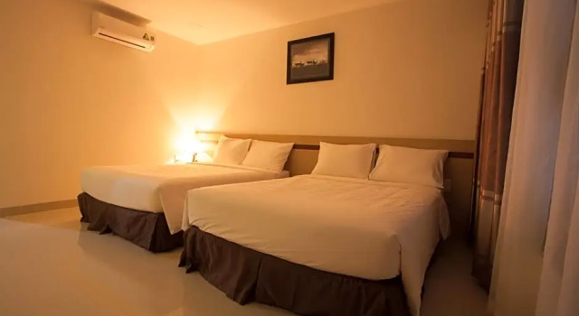 Четырёхместный номер Deluxe Melody Hotel