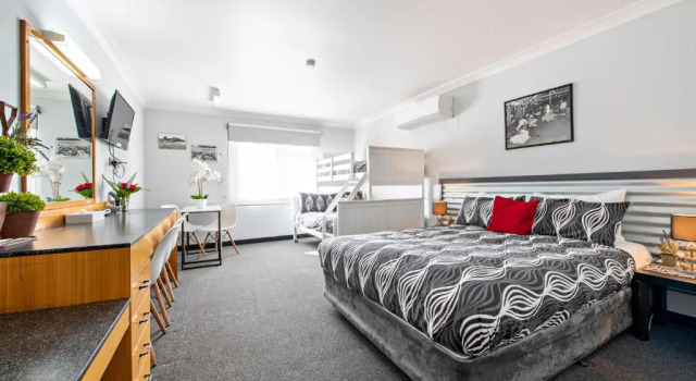 Семейный номер Standard Shearing Shed Motor Inn