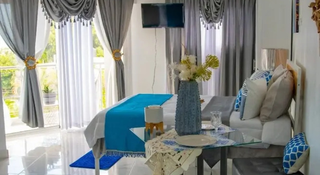 Студия Classic Royal Terrace PRINCE III