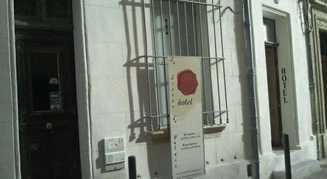 La Livre du Palais, Prenota Hotel Hotel a Alvernia con parcheggio, Parcheggio