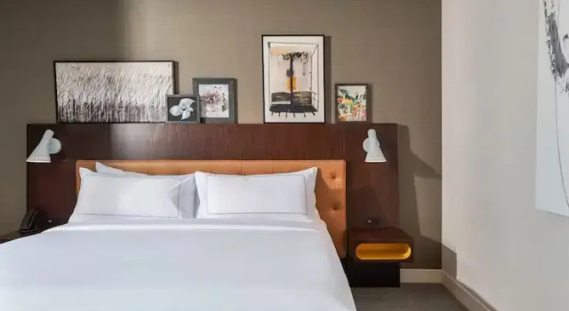 Номер Standard с видом на бассейн Hilton Buena Park Anaheim