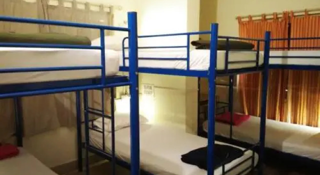 Electric Cats Annexe, Забронировать Отель Отели Бангалора с парковкой, рядом с Больница Манипал, Парковка