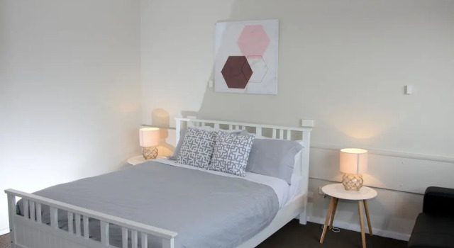 Beauty Point Waterfront Hotel, 预订 酒店 比尤蒂波因特 添马舰谷