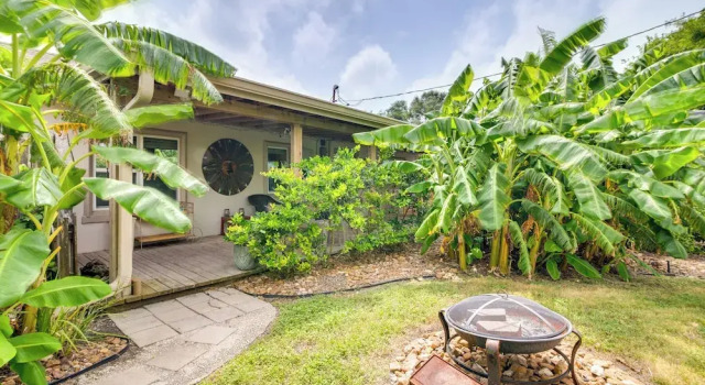 Коттедж с 2 комнатами Deck, Fire Pit & Grill: Port Isabel Home!