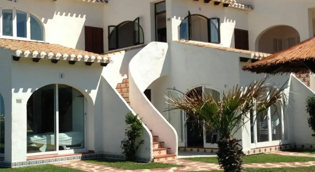 Cabañas 3 LOCDENIA, Забронировать Отель Дения Коста-Бланка, рядом с Пляж Эльс Молинс
