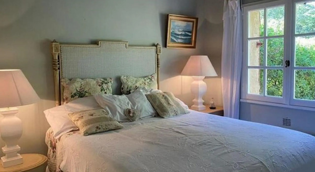 Charming Holiday Home In Plage De Gigaro With Pool