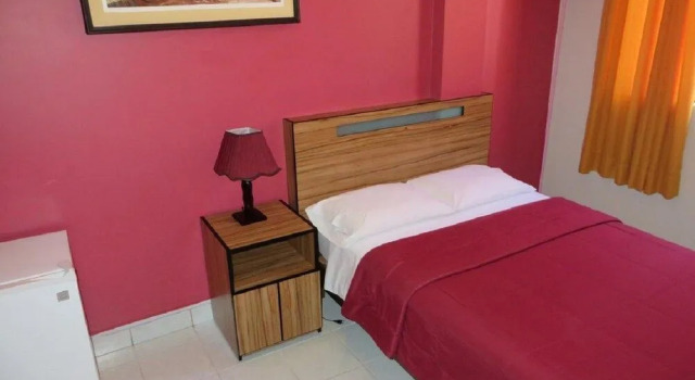 Hostal Hellen Ross