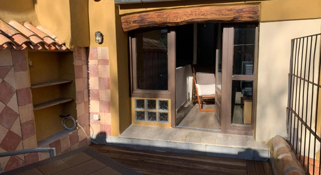 AIRAM Home BUHARDILLA, Забронировать Отель Альманса Albacete Province, рядом с Театр Рехио