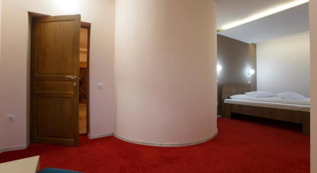 Pensiunea Trip, Rezerwuj Hotel Hotele w Prahova Valley z parkingiem, Parking