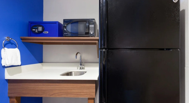 Run of House Holiday Inn Express & Suites Panama City Beach - Beachfront by IHG