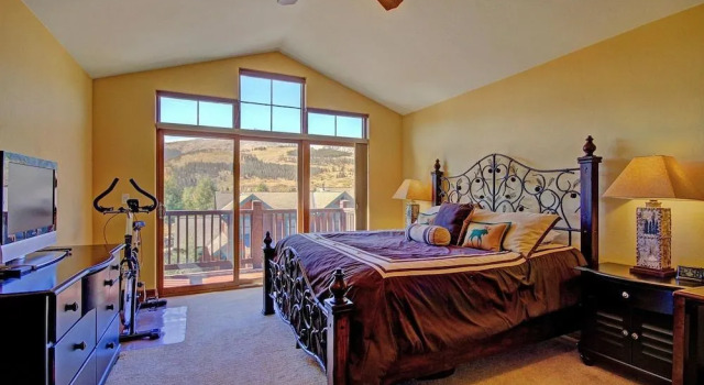 Highland Greens Linden 3 Br townhouse by RedAwning, Rezerwuj Hotel Hotele w Vail Ski z parkingiem, Parking