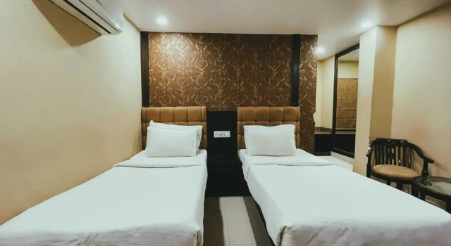 Hotel SLE Residency